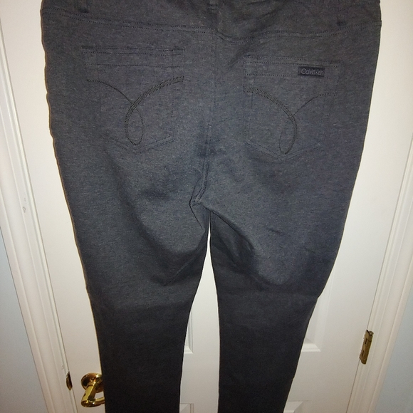 EUC Plus Size Calvin Klein Jeans Gray 5-Pocket Stretch Ponte Jeggings – Size 16 - Picture 10 of 10